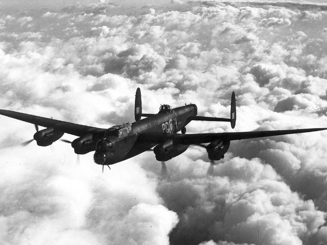 Avro_Lancaster_Mk_1_ExCC.jpg